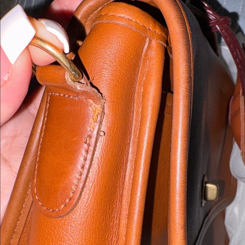 1998 VTG Coach Court British Tan 9870 - Picture 16 of 16